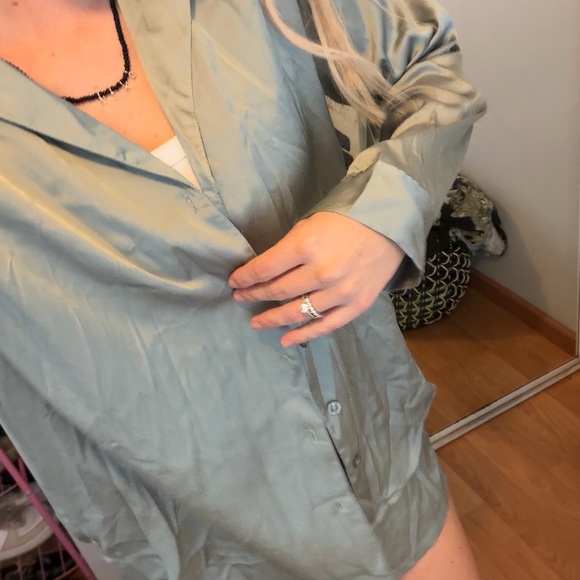 AUDEN SATIN PJS - Picture 13 of 14